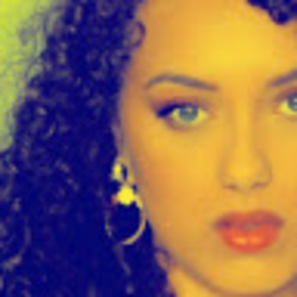 Meet your Posher, Maya